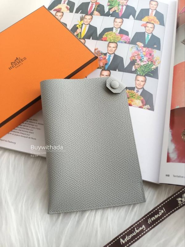 HERMES 8U冰川灰 新色 護照夾 EPSOM buywithada,france,全球代購,歐洲,exquisite,quality goods,posh,fancy,luxurious
