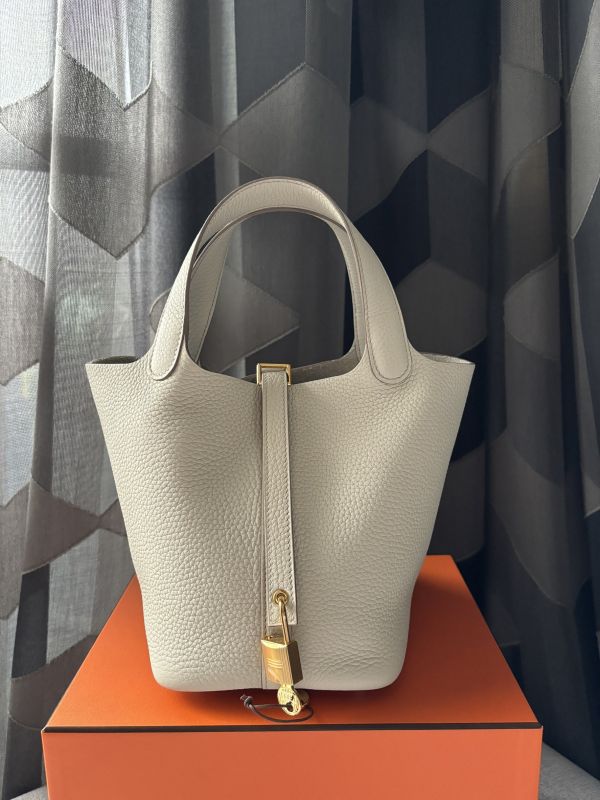 Hermes Picotin 18 8L冰川白金釦 buywithada,france,全球代購,歐洲,exquisite,quality goods,posh,fancy,luxurious