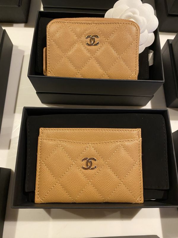 CHANEL 焦糖淡金卡夾 buywithada,france,全球代購,歐洲,exquisite,quality goods,posh,fancy,luxurious