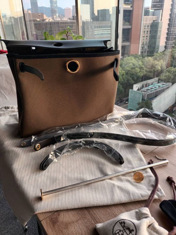 HERMES HERBAG 31 色號toundra 金釦 buywithada,france,全球代購,歐洲,exquisite,quality goods,posh,fancy,luxurious