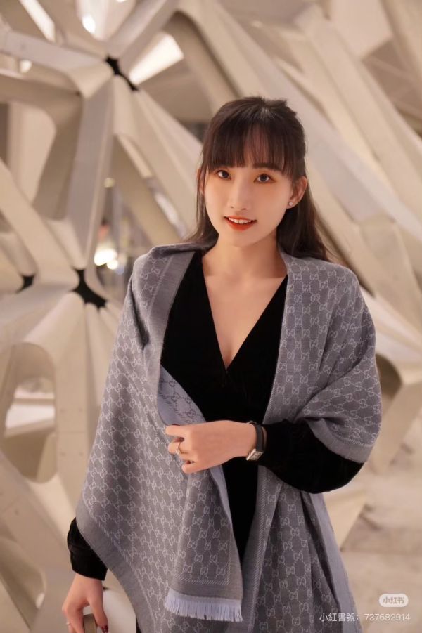 GUCCI 緹花圍巾披肩 全新正櫃全配 buywithada,france,全球代購,歐洲,exquisite,quality goods,posh,fancy,luxurious