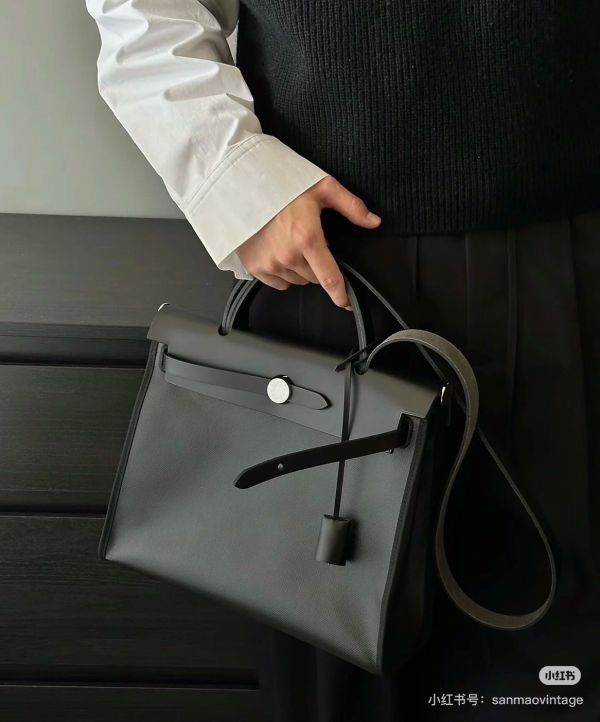 Hermes herbag 31 防水黑銀釦 buywithada,france,全球代購,歐洲,exquisite,quality goods,posh,fancy,luxurious