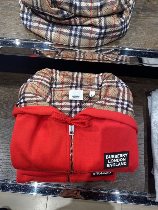 超低折扣 Burberry 帽T外套 內裡全經典格紋 3色 buywithada,france,全球代購,歐洲,exquisite,quality goods,posh,fancy,luxurious