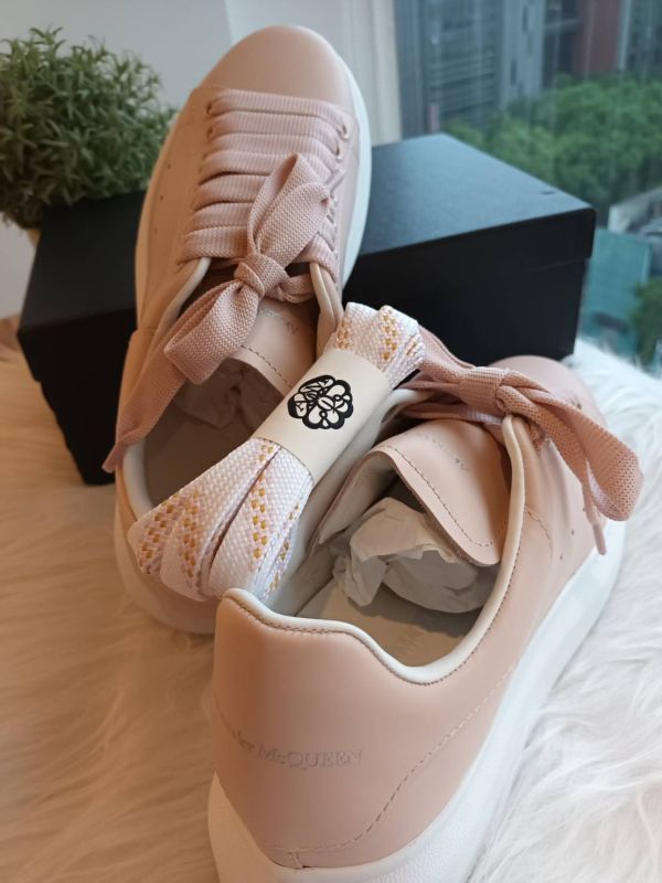Alexander McQueen 淡粉少女休閒鞋 38 buywithada,france,全球代購,歐洲,exquisite,quality goods,posh,fancy,luxurious