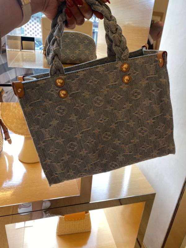 LV 最新 牛仔單寧 Let Go PM 托特包 buywithada,france,全球代購,歐洲,exquisite,quality goods,posh,fancy,luxurious