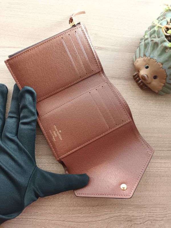 LV VICTORINE 三折短夾金釦 buywithada,france,全球代購,歐洲,exquisite,quality goods,posh,fancy,luxurious