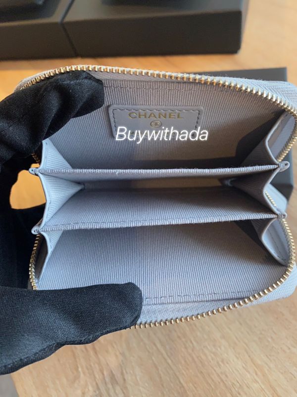 CHANEL 23B 最新冰川灰色 荔枝牛皮淡金釦 ㄇ字零錢包卡包 buywithada,france,全球代購,歐洲,exquisite,quality goods,posh,fancy,luxurious