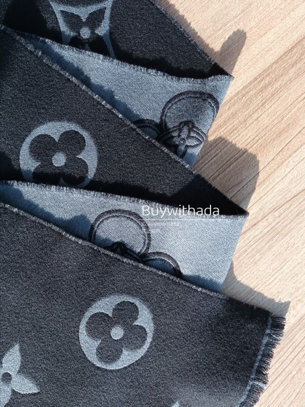 LV vivienne 限量版圍巾黑灰配色 buywithada,france,全球代購,歐洲,exquisite,quality goods,posh,fancy,luxurious