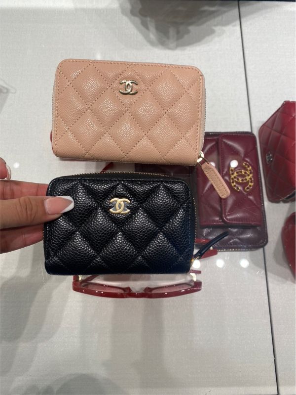 CHANEL ㄇ字拉鍊零錢卡包 黑荔枝金釦 buywithada,france,全球代購,歐洲,exquisite,quality goods,posh,fancy,luxurious