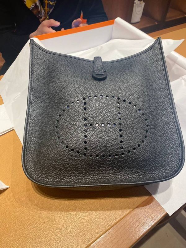 HERMES EVELYNE 29 黑色金釦 現貨 buywithada,france,全球代購,歐洲,exquisite,quality goods,posh,fancy,luxurious