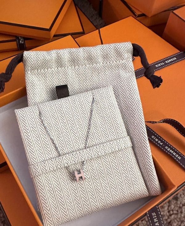 HERMES POP H MINI 粉銀 項鏈 buywithada,france,全球代購,歐洲,exquisite,quality goods,posh,fancy,luxurious