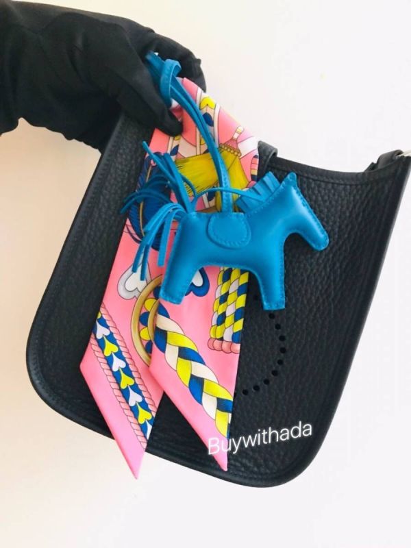 HERMES TWILLY HARNAIS DE CŒUR buywithada,france,全球代購,歐洲,exquisite,quality goods,posh,fancy,luxurious