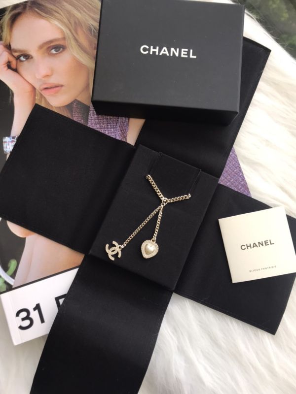 CHANEL 垂墜水鑽 愛心&CC 項鍊 buywithada,france,全球代購,歐洲,exquisite,quality goods,posh,fancy,luxurious