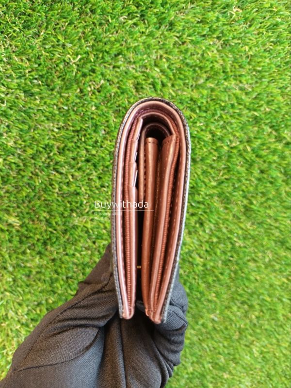 CHANEL 新款 黑荔枝金釦對折短夾 內裡附零錢袋款 buywithada,france,全球代購,歐洲,exquisite,quality goods,posh,fancy,luxurious