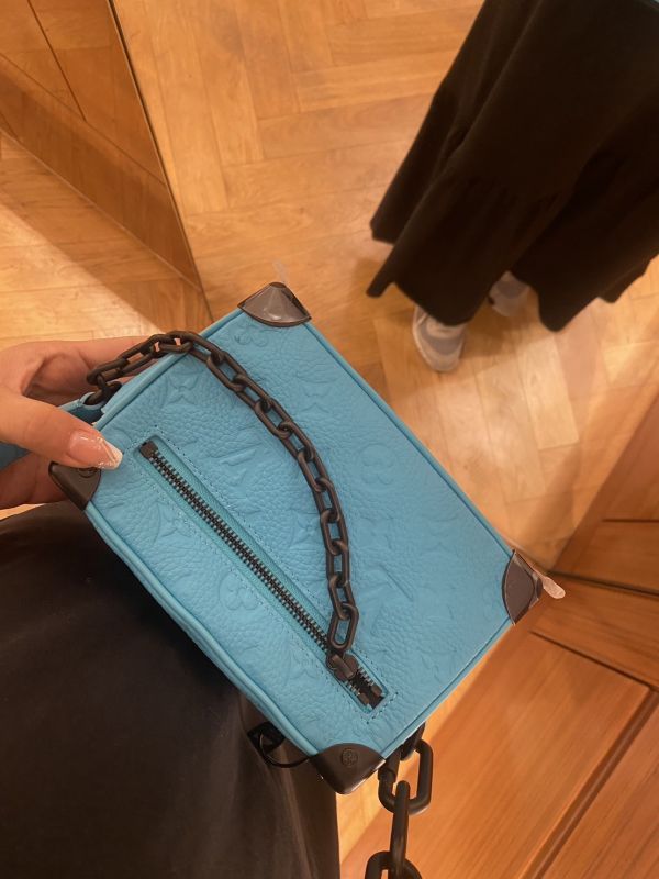 LV 新款 Mini Soft Trunk 綠松石色 buywithada,france,全球代購,歐洲,exquisite,quality goods,posh,fancy,luxurious