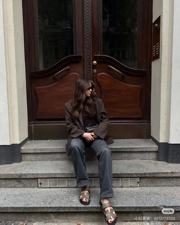 HERMES 二舅鞋 大象灰拚黑 SIZE 42 現貨在台 buywithada,france,全球代購,歐洲,exquisite,quality goods,posh,fancy,luxurious