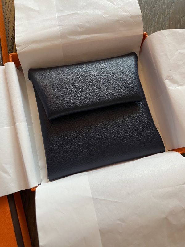 HERMES BASTIA EC皮革 2Z 午夜藍銀釦 零錢包 buywithada,france,全球代購,歐洲,exquisite,quality goods,posh,fancy,luxurious