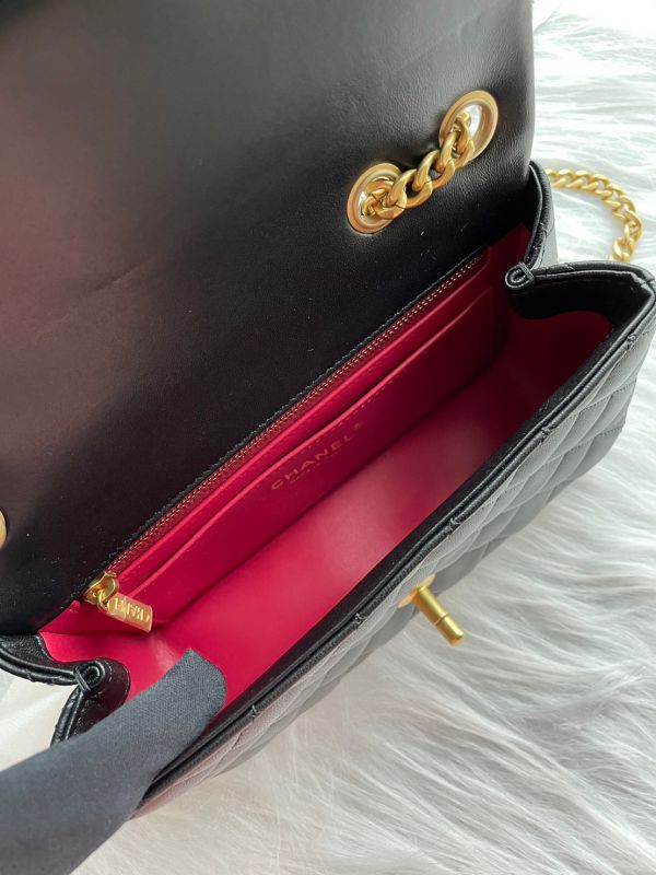 CHANEL MINI CF 20 山茶花調節釦 buywithada,france,全球代購,歐洲,exquisite,quality goods,posh,fancy,luxurious