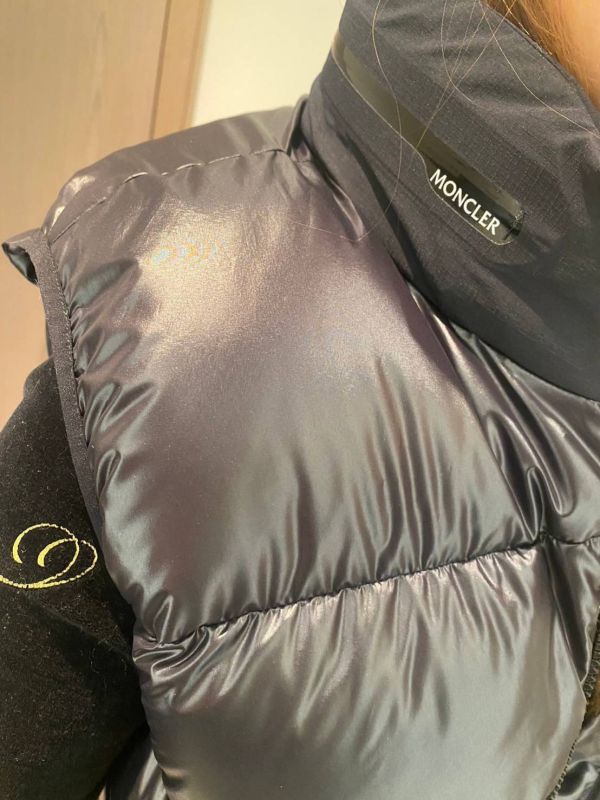 Moncler 23 冬季最新 男生款黑標羽絨背心 size 3 buywithada,france,全球代購,歐洲,exquisite,quality goods,posh,fancy,luxurious