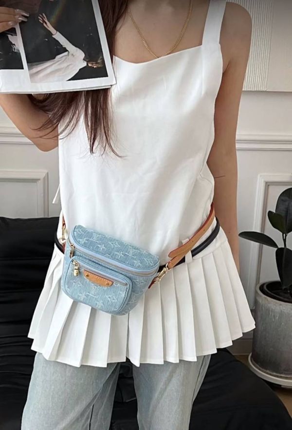 LV 超限量牛仔單寧 Mini Bumbag 全新全配 buywithada,france,全球代購,歐洲,exquisite,quality goods,posh,fancy,luxurious