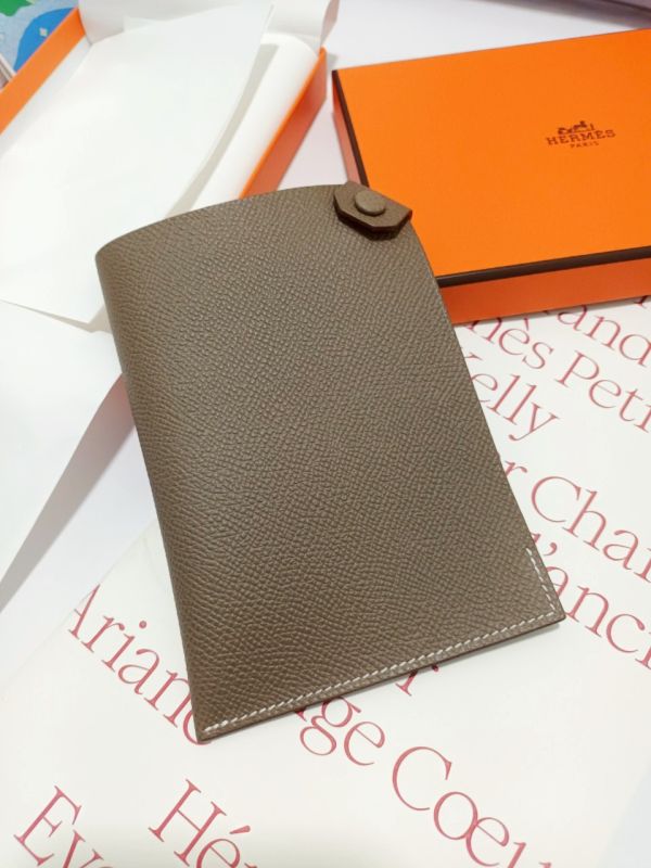 HERMES 護照夾 EPSOM 皮革 大象灰 buywithada,france,全球代購,歐洲,exquisite,quality goods,posh,fancy,luxurious