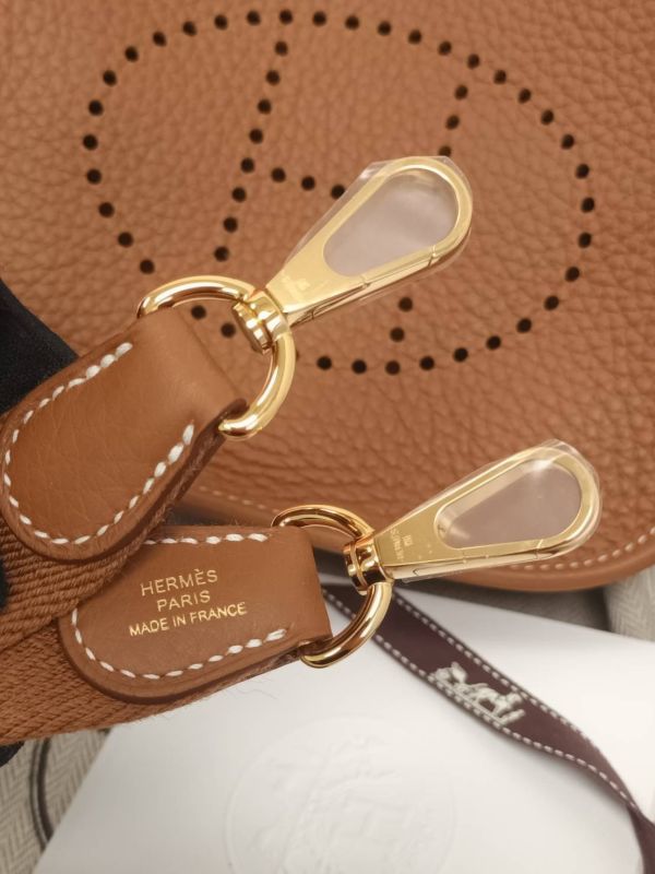 HERMES MINI EVELYNE 金棕金釦 W buywithada,france,全球代購,歐洲,exquisite,quality goods,posh,fancy,luxurious