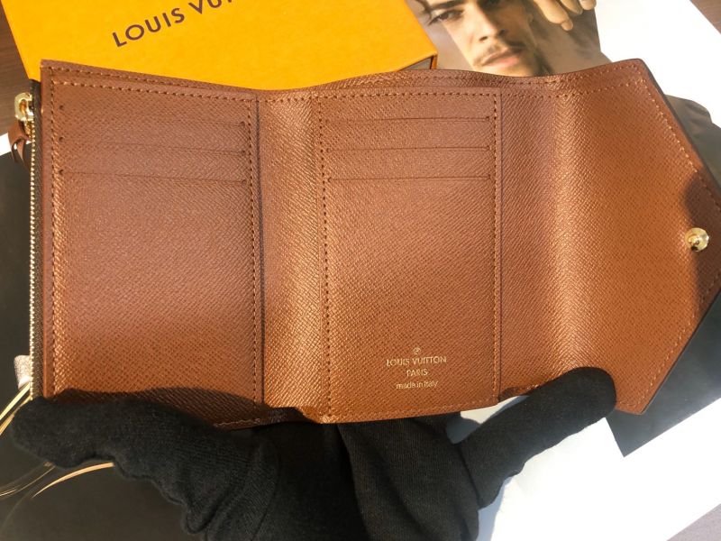 LV VICTORINE 三折短夾金釦 buywithada,france,全球代購,歐洲,exquisite,quality goods,posh,fancy,luxurious