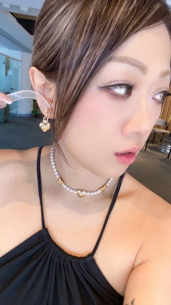 CHANEL 3個金色愛心水鑽珍珠頸鏈 現貨 buywithada,france,全球代購,歐洲,exquisite,quality goods,posh,fancy,luxurious