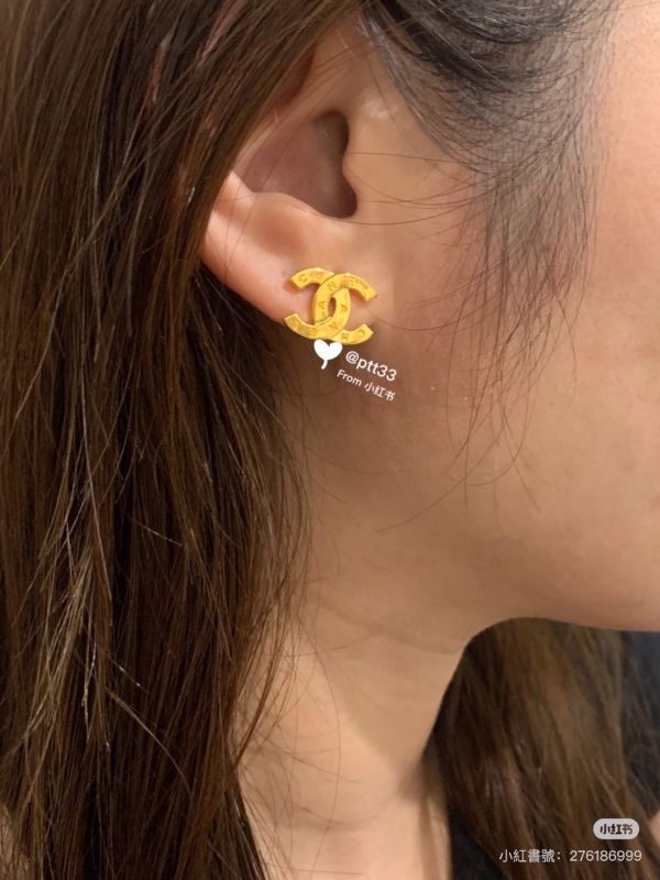 CHANEL 復古刻字金色CC耳環 buywithada,france,全球代購,歐洲,exquisite,quality goods,posh,fancy,luxurious