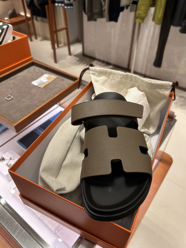 HERMES 二舅鞋 大象灰拚黑 SIZE 42 現貨在台 buywithada,france,全球代購,歐洲,exquisite,quality goods,posh,fancy,luxurious