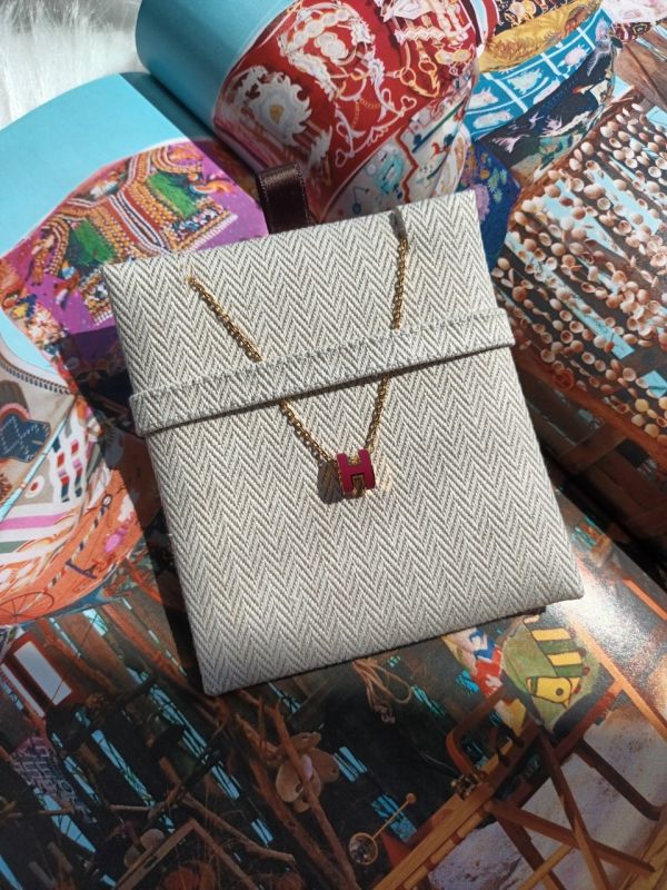 HERMES POP H MINI 項鍊 莓果色金 0E Rose Texas 德州玫瑰粉 buywithada,france,全球代購,歐洲,exquisite,quality goods,posh,fancy,luxurious
