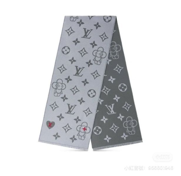 LV vivienne 限量版圍巾灰色有紅字 buywithada,france,全球代購,歐洲,exquisite,quality goods,posh,fancy,luxurious