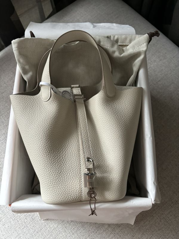 Hermes Picotin 18 奶昔白銀釦 buywithada,france,全球代購,歐洲,exquisite,quality goods,posh,fancy,luxurious