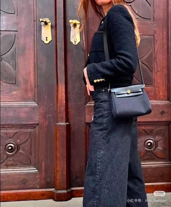 Hermès mini herbag 20 黑色金釦 台灣票 現貨 buywithada,france,全球代購,歐洲,exquisite,quality goods,posh,fancy,luxurious