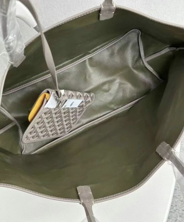 GOYARD TOTE 奶茶灰配牛油果配色 PM buywithada,france,全球代購,歐洲,exquisite,quality goods,posh,fancy,luxurious
