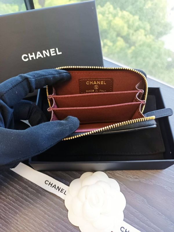 CHANEL 羊皮黑金 ㄇ字零錢包/卡包 buywithada,france,全球代購,歐洲,exquisite,quality goods,posh,fancy,luxurious
