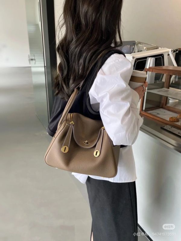 Hermes  lindy26 象灰金 buywithada,france,全球代購,歐洲,exquisite,quality goods,posh,fancy,luxurious