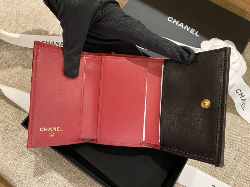 CHANEL 19系列 MINI 三折短夾 黑金內裡桃紅 buywithada,france,全球代購,歐洲,exquisite,quality goods,posh,fancy,luxurious