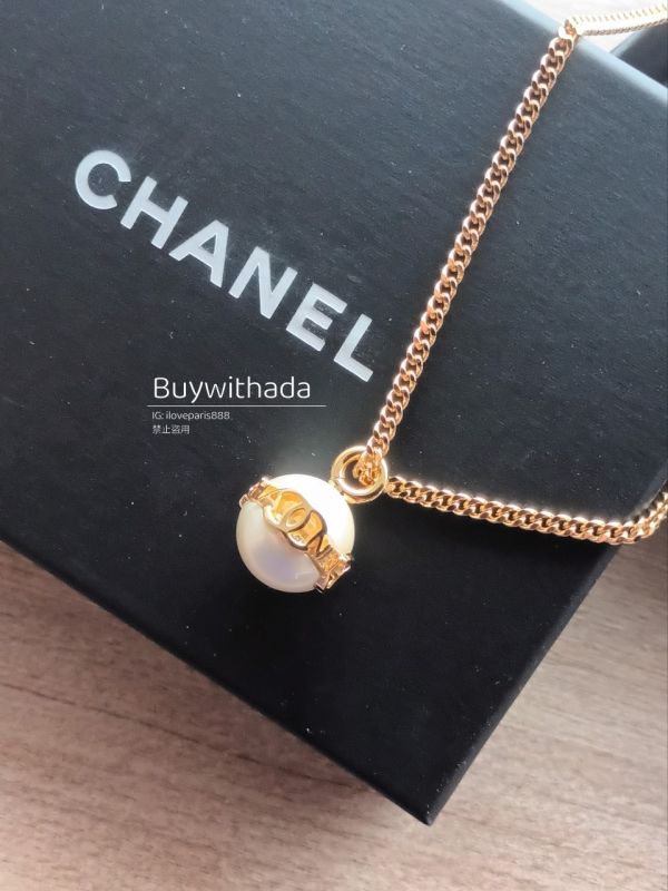 CHANEL 新上架 珍珠金色CHANEL PEARIS 項鏈 buywithada,france,全球代購,歐洲,exquisite,quality goods,posh,fancy,luxurious
