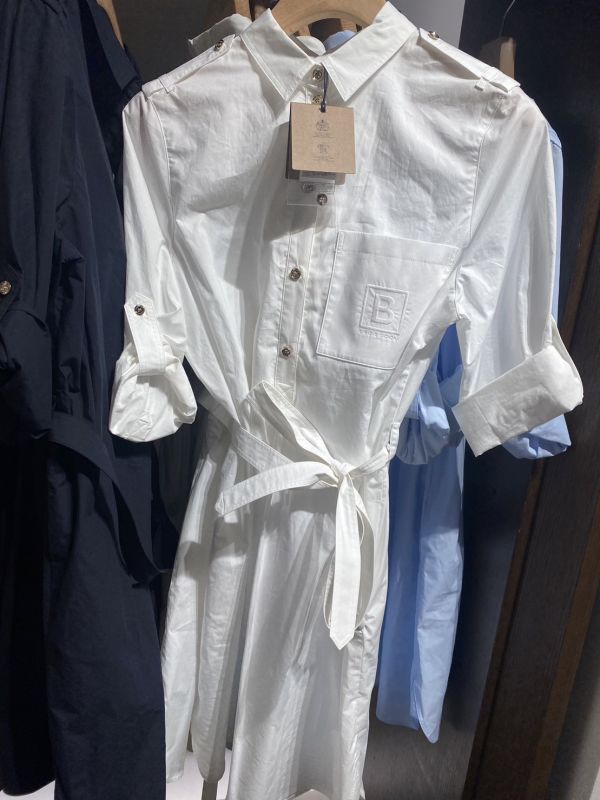 超低折扣 Burberry 素色洋裝 3色 buywithada,france,全球代購,歐洲,exquisite,quality goods,posh,fancy,luxurious