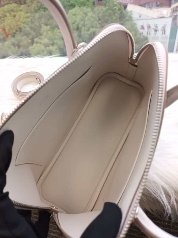 HERMES BOLIDE 25 M4奶灰色 銀釦 buywithada,france,全球代購,歐洲,exquisite,quality goods,posh,fancy,luxurious