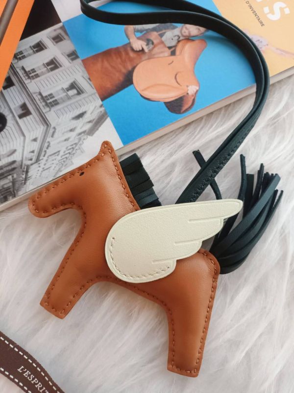 HERMES RODEO 金棕 氣泡綠 小飛馬 buywithada,france,全球代購,歐洲,exquisite,quality goods,posh,fancy,luxurious