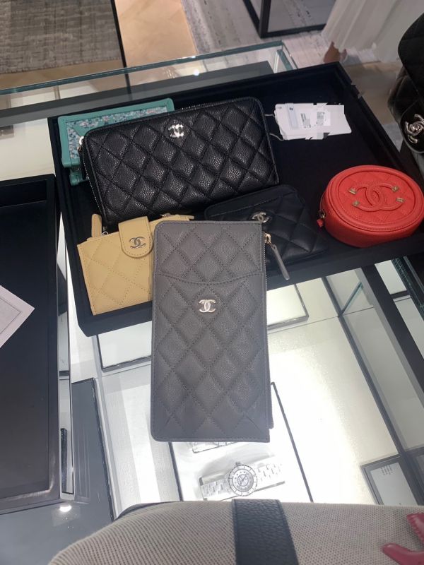 CHANEL 手機包/多功能手拿包 灰色荔枝皮 新色 康朋總店白盒 