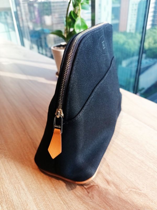 HERMES 新款 化妝包/收納包 中號 全黑色內橘 buywithada,france,全球代購,歐洲,exquisite,quality goods,posh,fancy,luxurious