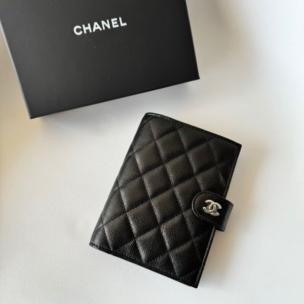 新鮮抵台 CHANEL 護照卡夾零錢包 黑荔枝金釦 buywithada,france,全球代購,歐洲,exquisite,quality goods,posh,fancy,luxurious