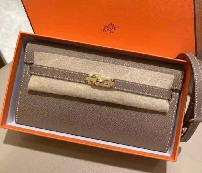 Hermès Kelly to go 象灰金EP buywithada,france,全球代購,歐洲,exquisite,quality goods,posh,fancy,luxurious