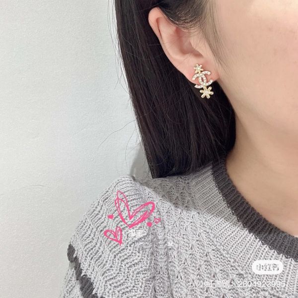 CHANEL 水鑽CC 色小花花耳針 buywithada,france,全球代購,歐洲,exquisite,quality goods,posh,fancy,luxurious