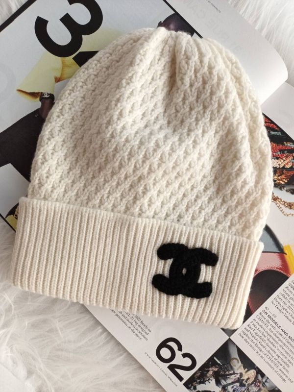 CHANEL 23B 最新款毛帽 白色厚毛黑CC LOGO buywithada,france,全球代購,歐洲,exquisite,quality goods,posh,fancy,luxurious