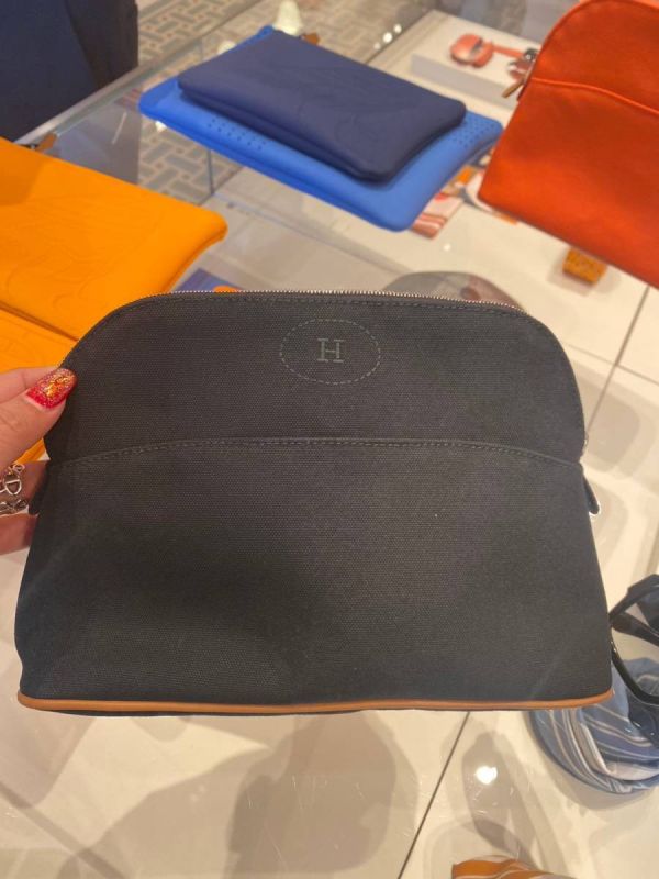 HERMES 新款 化妝包/收納包 中號 全黑色內橘 buywithada,france,全球代購,歐洲,exquisite,quality goods,posh,fancy,luxurious