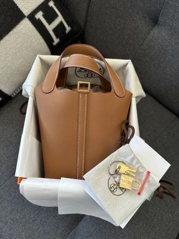 Hermes picotin 18 金金 buywithada,france,全球代購,歐洲,exquisite,quality goods,posh,fancy,luxurious